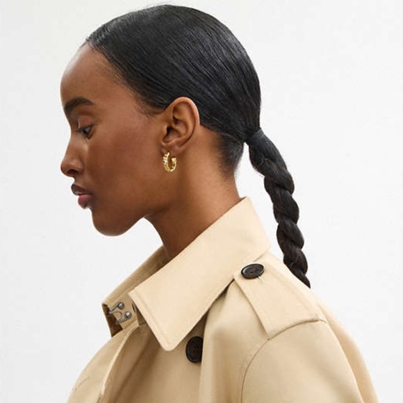 New Coach Rivet Chain Hoop Earrings Gold CBW13 $88 - Picture 4 of 8